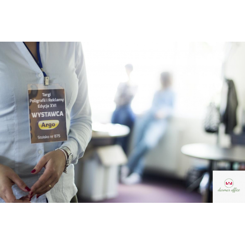 Identyfikator  targowy 601325 (50) wew.110x147mm zew.115x165mm